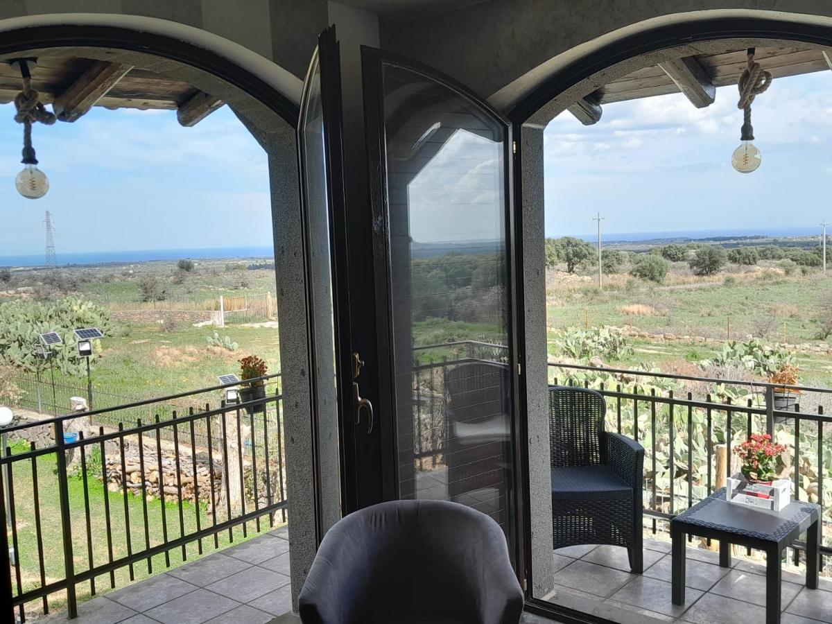 Luxury B&B Le Rocce Villasmundo Exterior foto